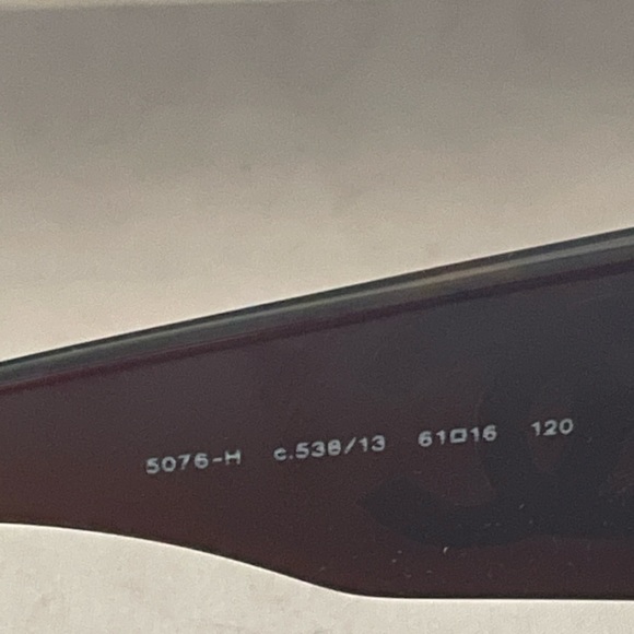 Chanel Vintage sunglasses - Picture 4 of 7